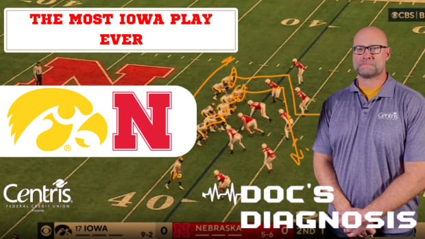 Big play to Iowa tight end